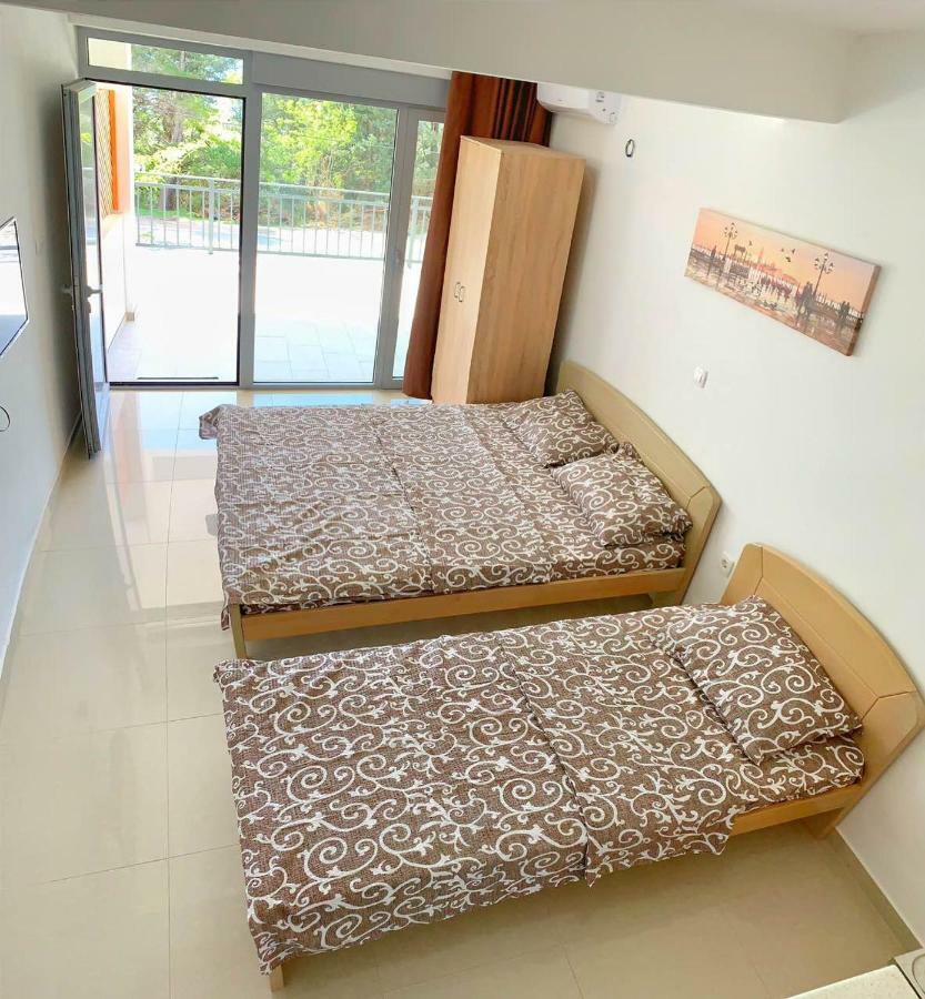 Apartment Kalina Бар Екстериор снимка